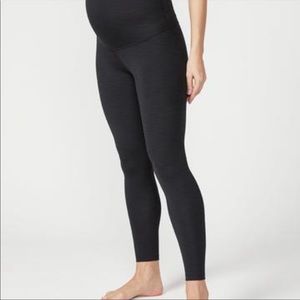 Beyond Yoga Midi Maternity Ribbed Leggings